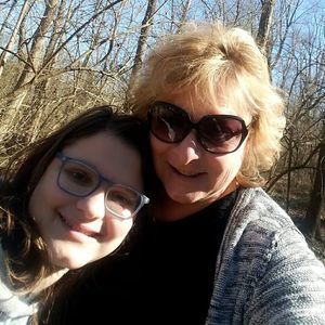 Meet your Posher, Carrie